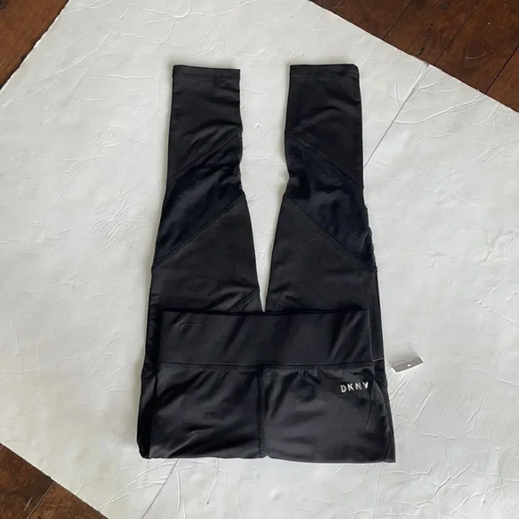DKNY Girls leggings Black Mesh panels NWT Girls size 7 athletic athleisure - Picture 6 of 8